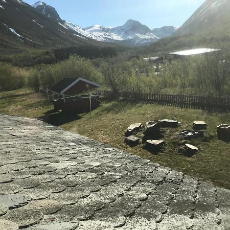 Lyngenfjord Gammelhotell Olderdalen Екстериор снимка