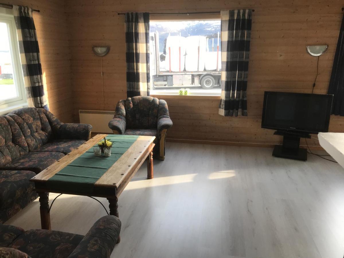 Lyngenfjord Gammelhotell Olderdalen Екстериор снимка